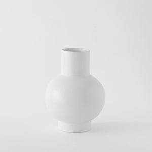 Large Vase Strøm Earthenware · €82.5 · RAAWII | CURATED BY EYEDS