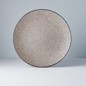 Round plate Earth Black 29cm · €35 · CURATED BY EYEDS