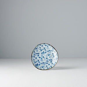 Uneven Small Plate Blue Daisy 11cm · €5 · CURATED BY EYEDS