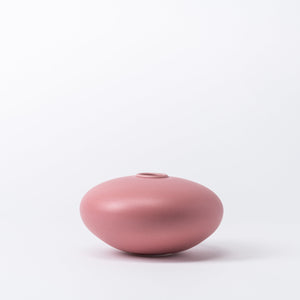 Vase 02 Small ALEV Earthenware · €67.5 · RAAWII | CURATED BY EYEDS
